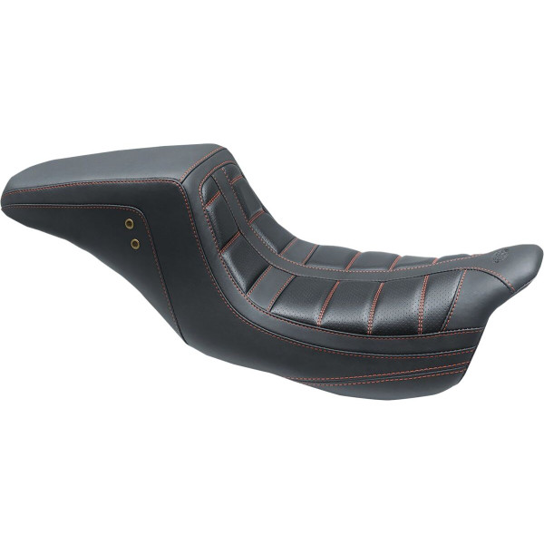 MUSTANG - SEAT SQRBCK T&R BLK W/RED